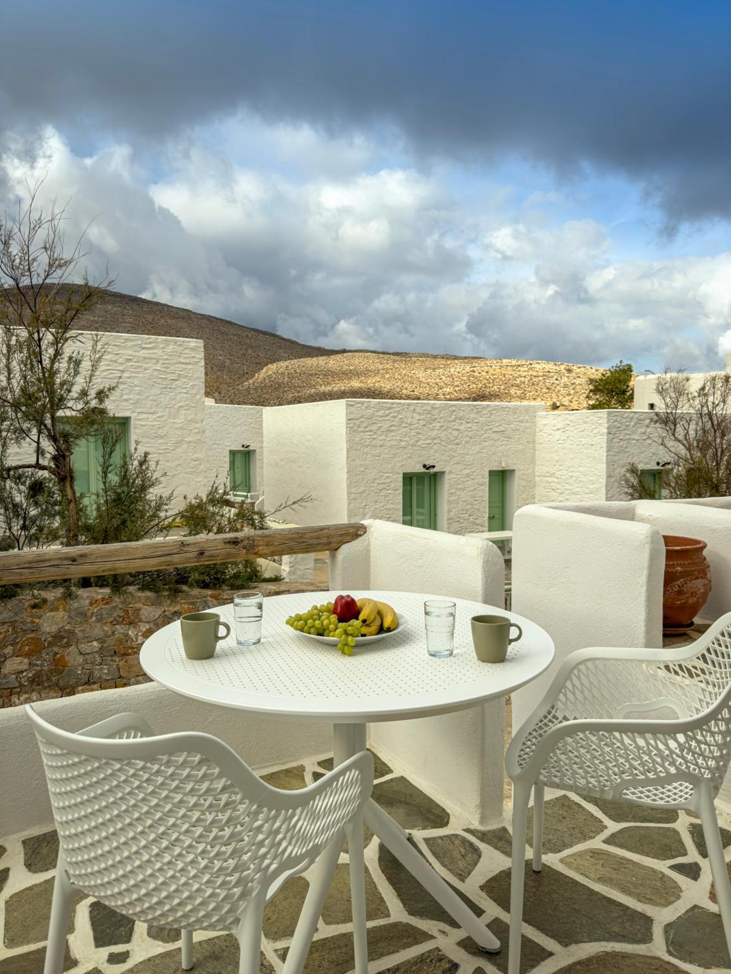 Aneton Residences Folegandros Karavostasis  Ngoại thất bức ảnh